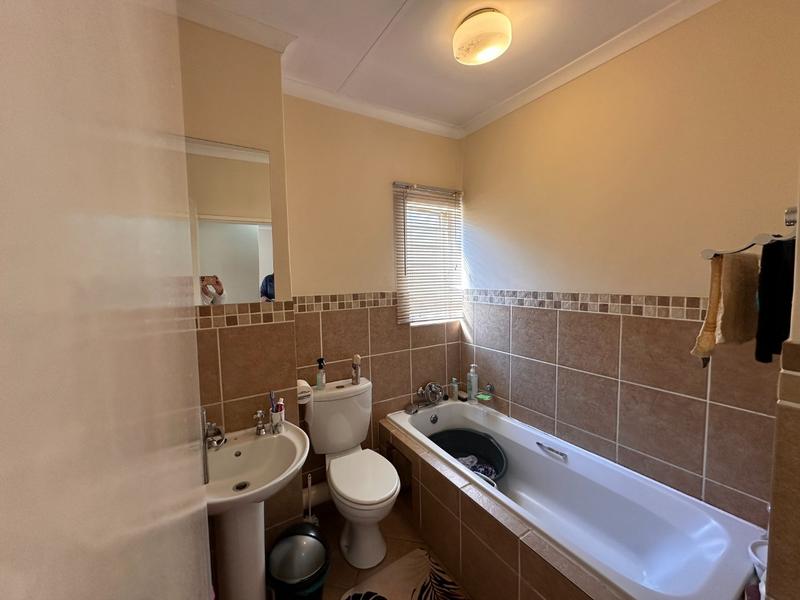 2 Bedroom Property for Sale in Twee Riviere Lifestyle Estate Gauteng
