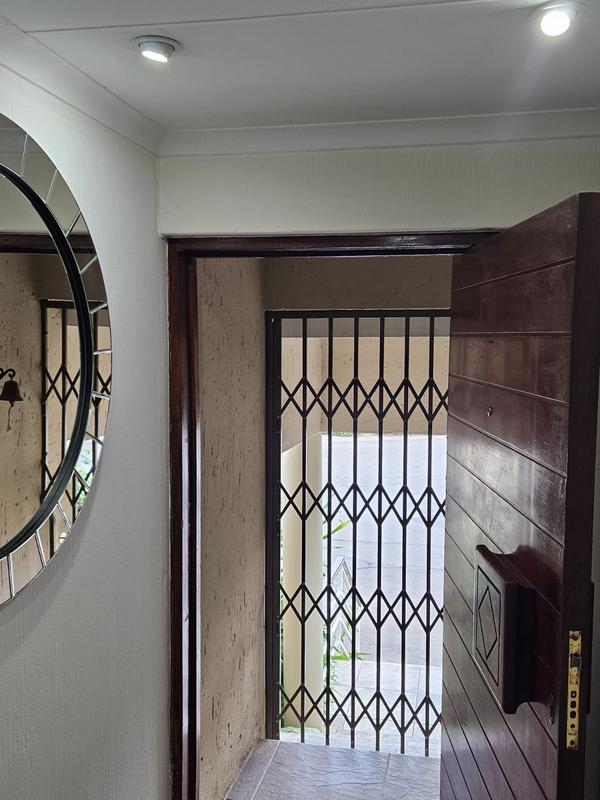 To Let 4 Bedroom Property for Rent in Craigavon Gauteng