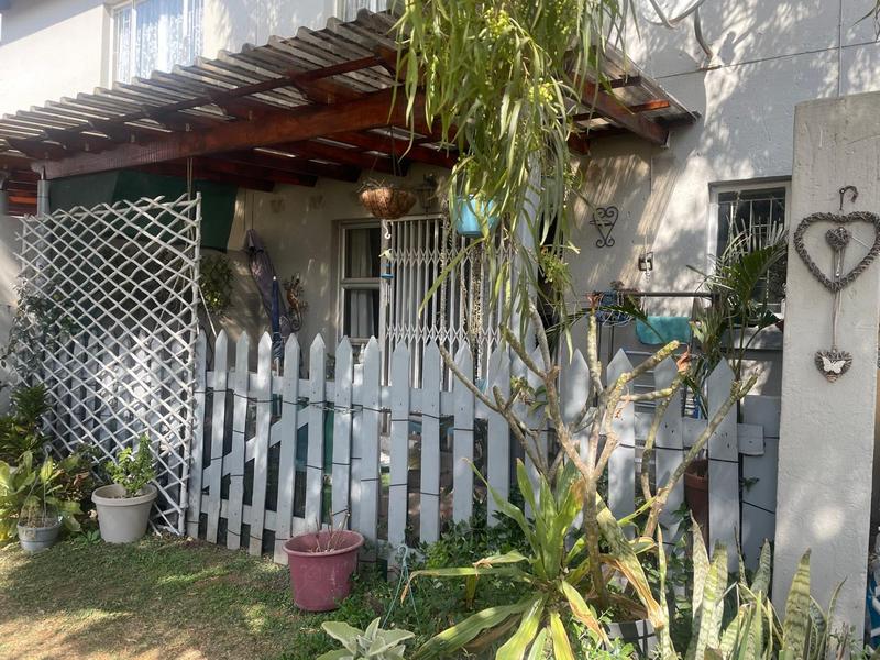 2 Bedroom Property for Sale in Greenstone Hill Gauteng