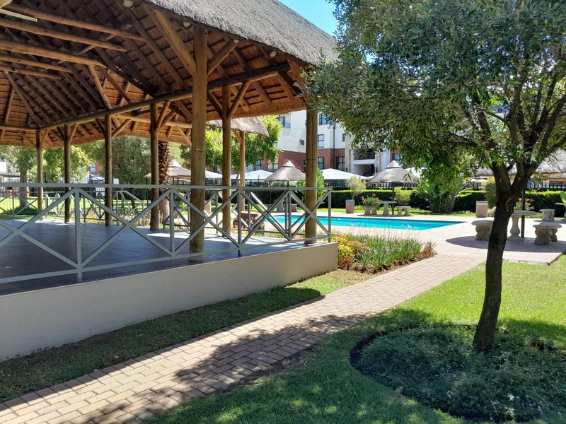 2 Bedroom Property for Sale in Greenstone Hill Gauteng