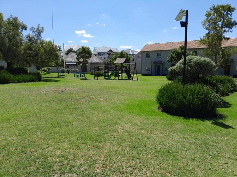 2 Bedroom Property for Sale in Greenstone Hill Gauteng