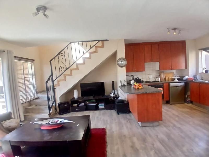 2 Bedroom Property for Sale in Halfway Gardens Gauteng