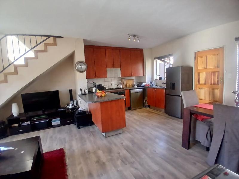 2 Bedroom Property for Sale in Halfway Gardens Gauteng