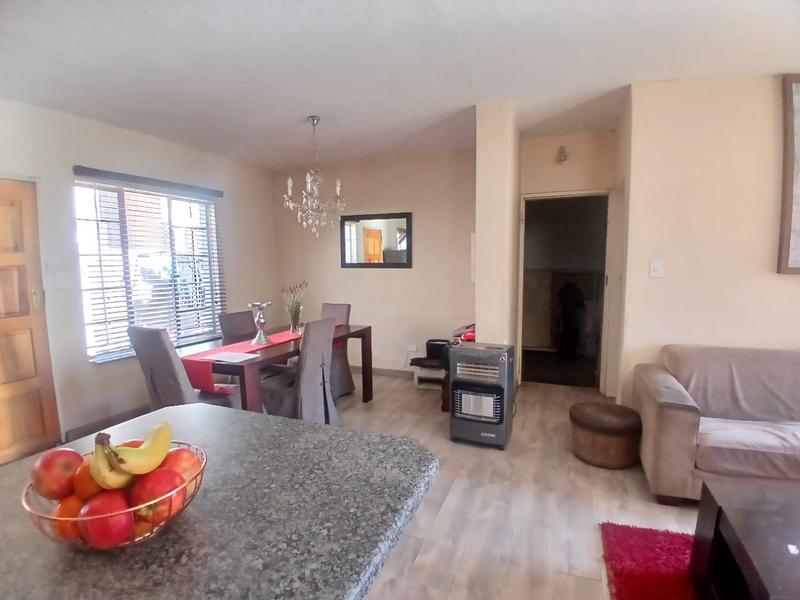 2 Bedroom Property for Sale in Halfway Gardens Gauteng