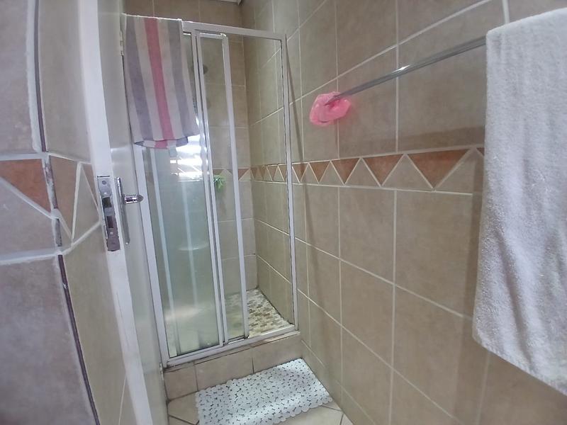 2 Bedroom Property for Sale in Halfway Gardens Gauteng
