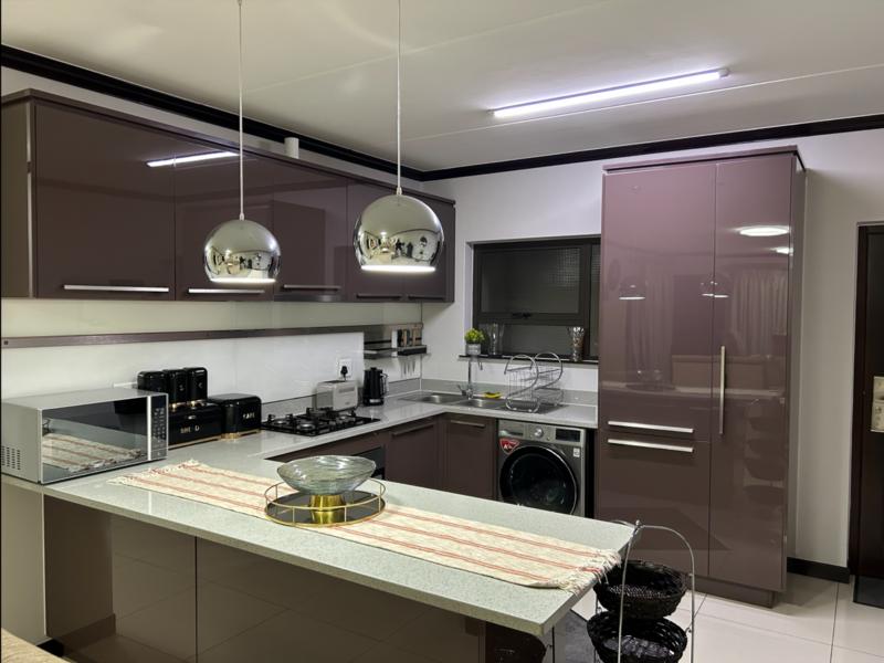 To Let 3 Bedroom Property for Rent in Fourways Gauteng