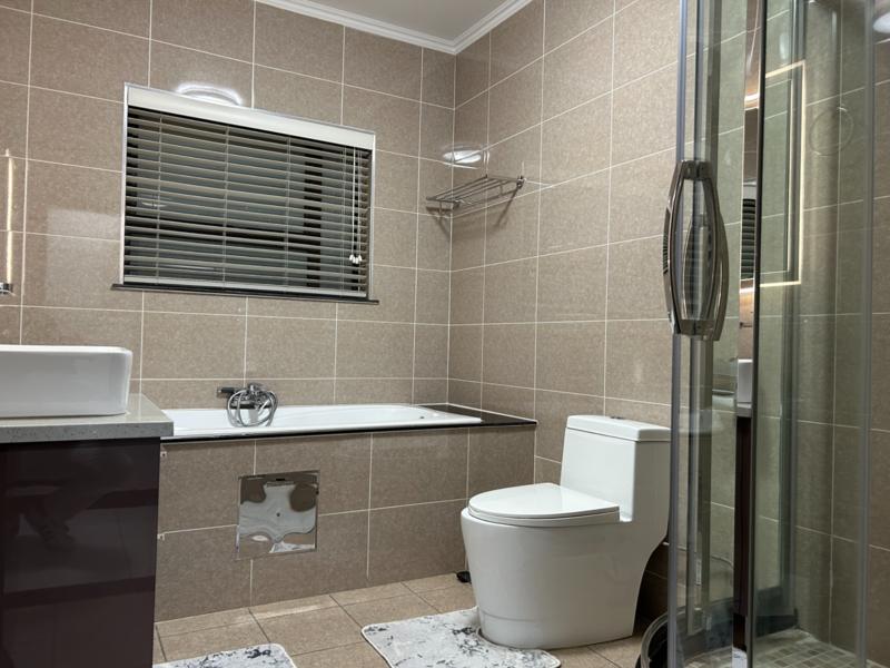 To Let 3 Bedroom Property for Rent in Fourways Gauteng