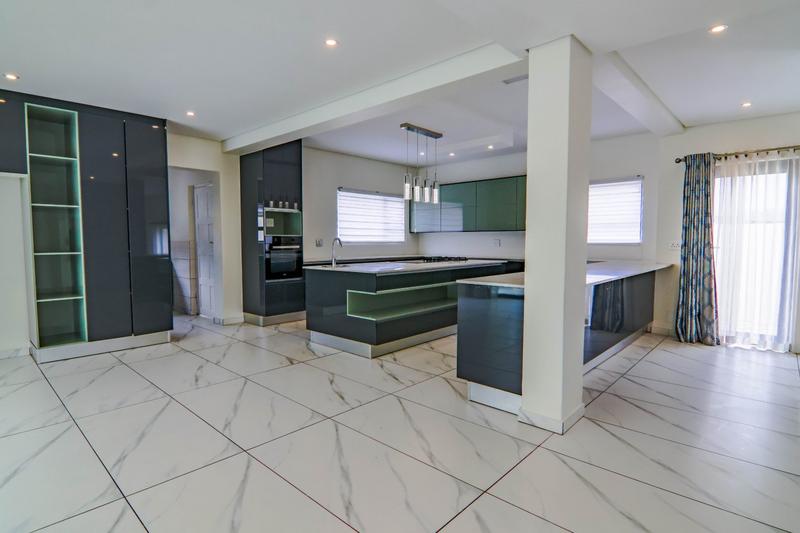 To Let 5 Bedroom Property for Rent in Copperleaf Estate Gauteng