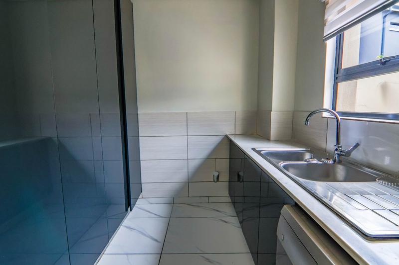 To Let 5 Bedroom Property for Rent in Copperleaf Estate Gauteng