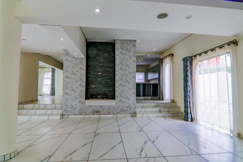 To Let 5 Bedroom Property for Rent in Copperleaf Estate Gauteng