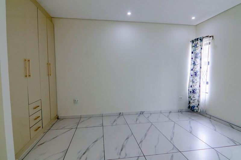 To Let 5 Bedroom Property for Rent in Copperleaf Estate Gauteng