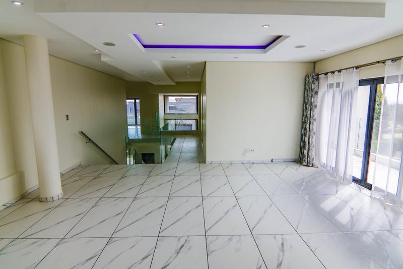 To Let 5 Bedroom Property for Rent in Copperleaf Estate Gauteng