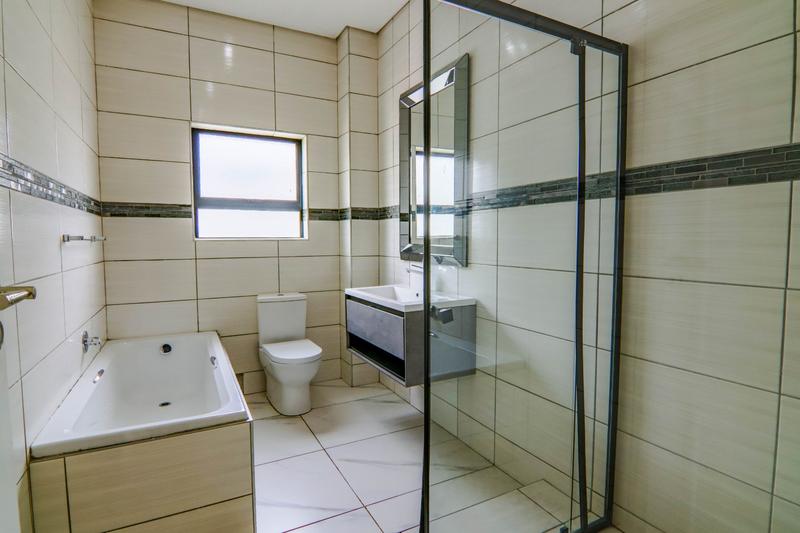 To Let 5 Bedroom Property for Rent in Copperleaf Estate Gauteng
