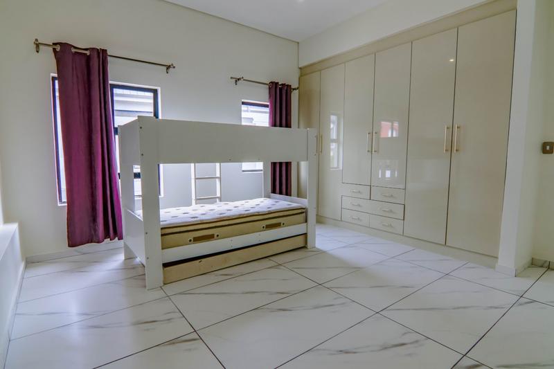 To Let 5 Bedroom Property for Rent in Copperleaf Estate Gauteng
