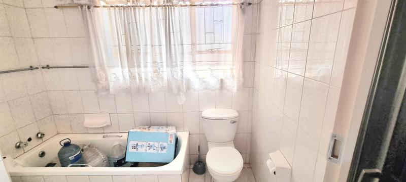 3 Bedroom Property for Sale in Rooihuiskraal North Gauteng