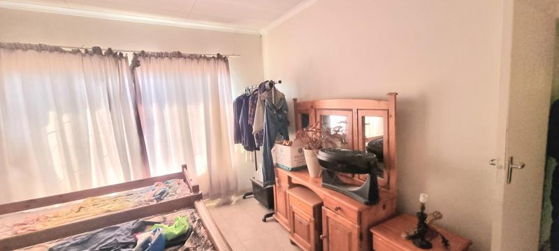 3 Bedroom Property for Sale in Rooihuiskraal North Gauteng