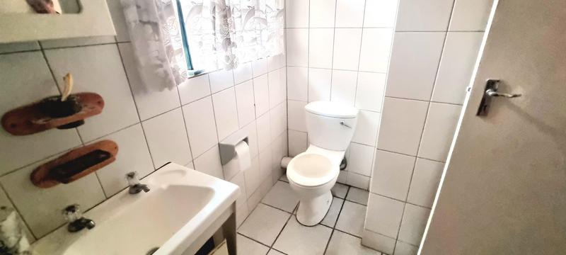 3 Bedroom Property for Sale in Rooihuiskraal North Gauteng