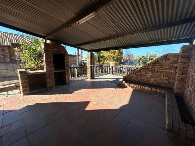 3 Bedroom Property for Sale in The Reeds Gauteng