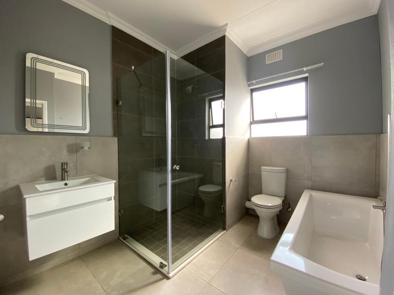 To Let 3 Bedroom Property for Rent in Glen Austin Gauteng