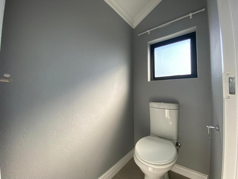To Let 3 Bedroom Property for Rent in Glen Austin Gauteng
