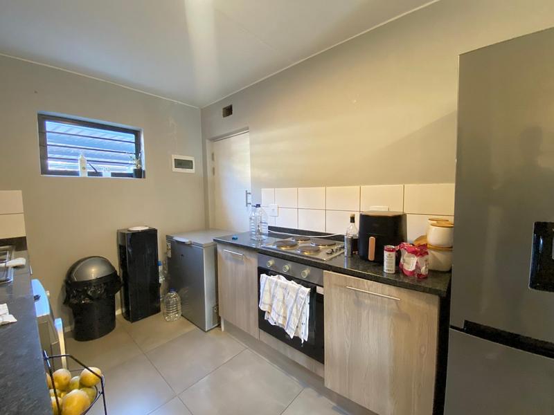 To Let 2 Bedroom Property for Rent in Noordwyk Gauteng