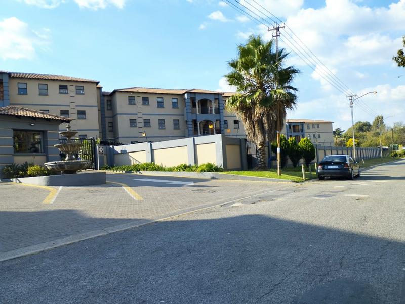 2 Bedroom Property for Sale in Gosforth Park Gauteng