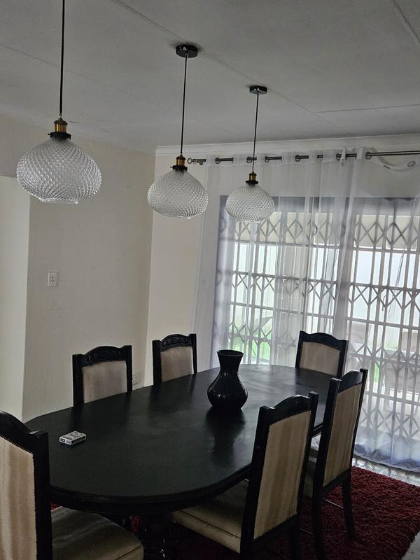 To Let 4 Bedroom Property for Rent in Fourways Gauteng