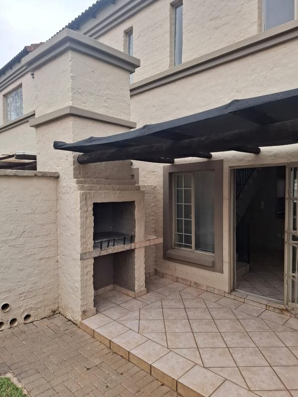To Let 2 Bedroom Property for Rent in Pretorius Park Gauteng