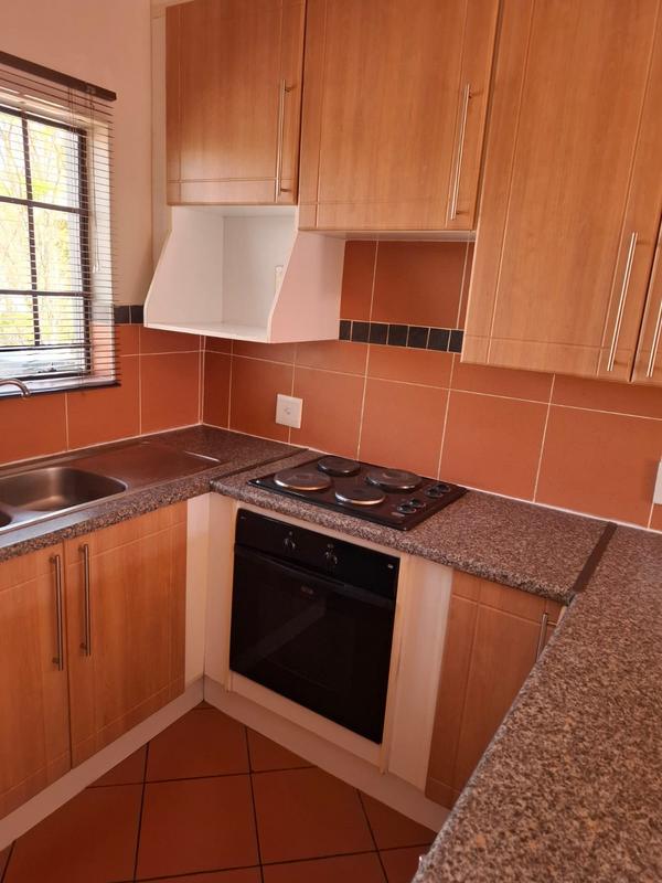 To Let 2 Bedroom Property for Rent in Mooikloof Ridge Gauteng