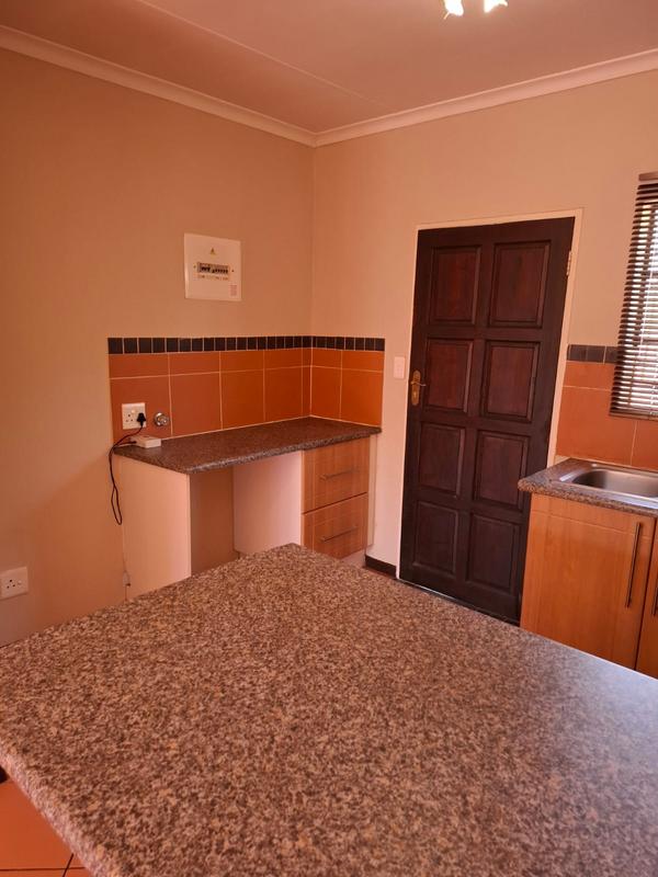 To Let 2 Bedroom Property for Rent in Mooikloof Ridge Gauteng