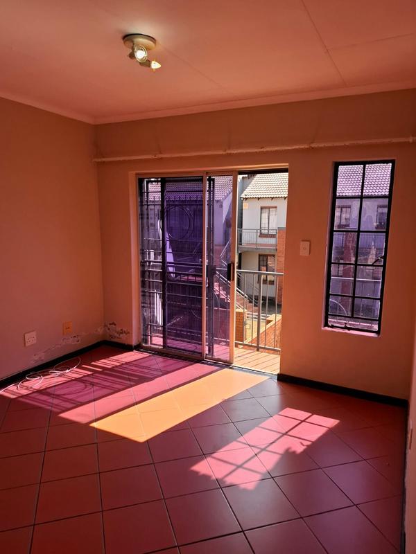To Let 2 Bedroom Property for Rent in Mooikloof Ridge Gauteng