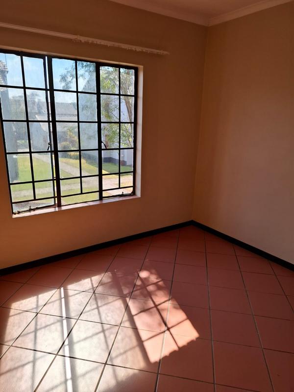 To Let 2 Bedroom Property for Rent in Mooikloof Ridge Gauteng