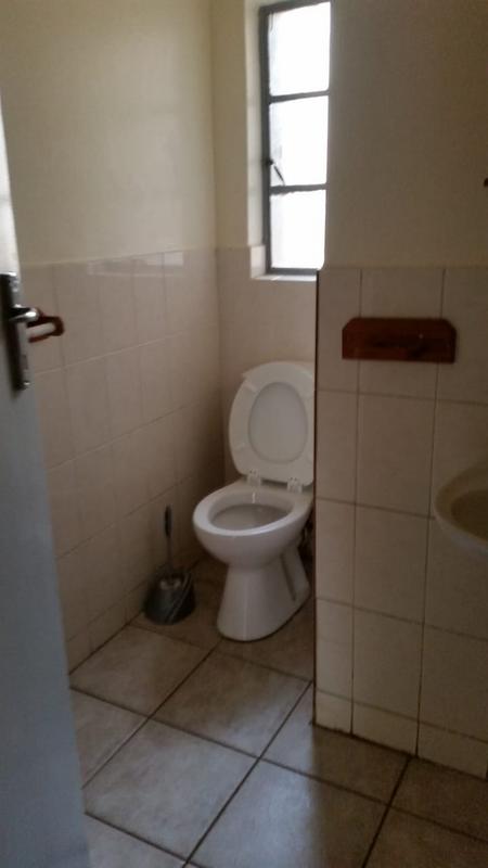 To Let 3 Bedroom Property for Rent in Bramley Gauteng