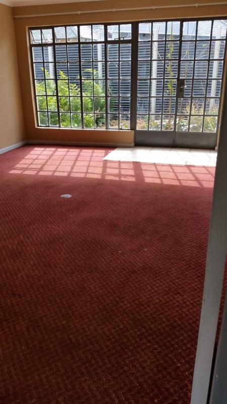 To Let 3 Bedroom Property for Rent in Bramley Gauteng