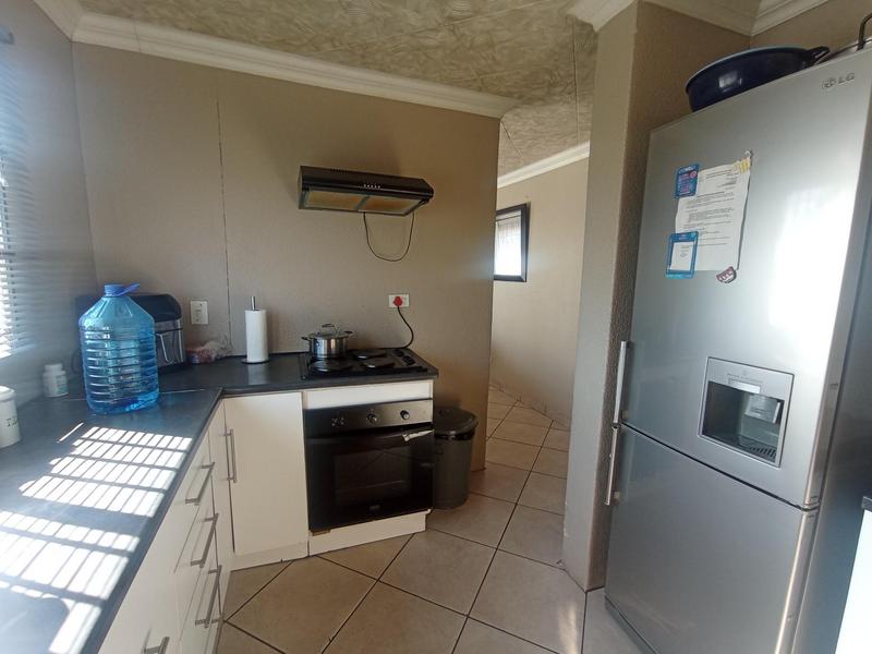 To Let 3 Bedroom Property for Rent in Ormonde Gauteng