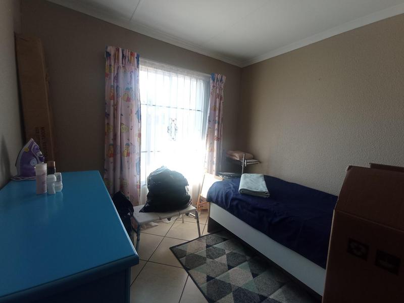 To Let 3 Bedroom Property for Rent in Ormonde Gauteng