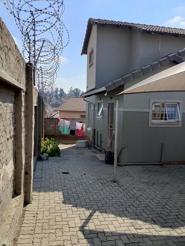 3 Bedroom Property for Sale in Kya Sands Gauteng
