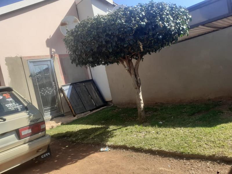2 Bedroom Property for Sale in Savanna City Gauteng