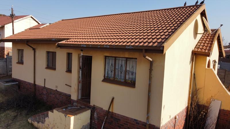 3 Bedroom Property for Sale in Zakariyya Park Gauteng