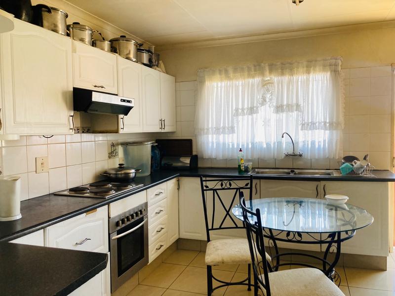 3 Bedroom Property for Sale in Zakariyya Park Gauteng