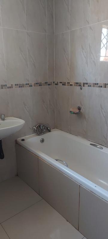 2 Bedroom Property for Sale in Protea Glen Gauteng