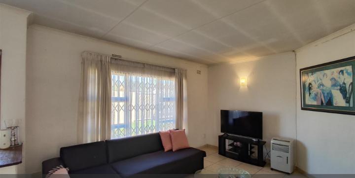 4 Bedroom Property for Sale in Brackendowns Gauteng