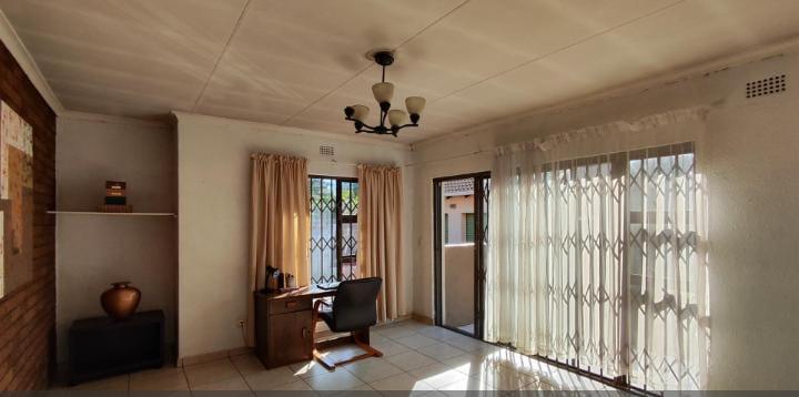 4 Bedroom Property for Sale in Brackendowns Gauteng
