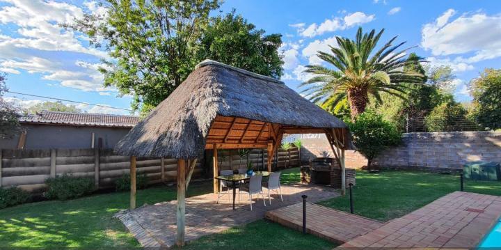 4 Bedroom Property for Sale in Brackendowns Gauteng