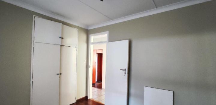 4 Bedroom Property for Sale in Farrarmere Gauteng