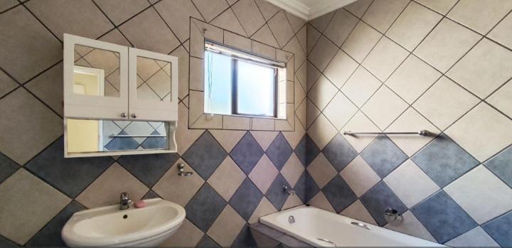 4 Bedroom Property for Sale in Farrarmere Gauteng