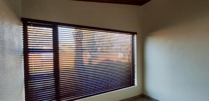 4 Bedroom Property for Sale in Farrarmere Gauteng