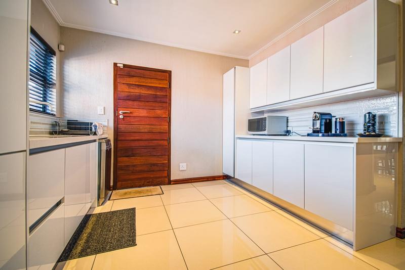 5 Bedroom Property for Sale in Terenure Gauteng