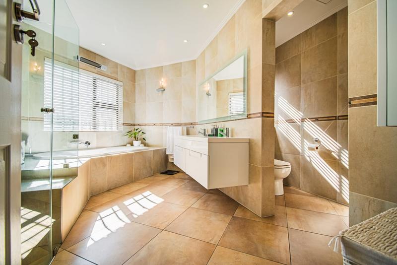 5 Bedroom Property for Sale in Terenure Gauteng