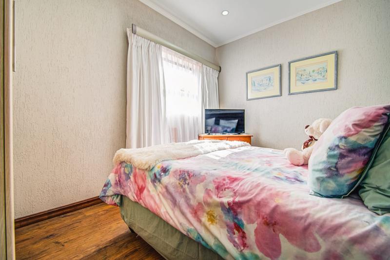 5 Bedroom Property for Sale in Terenure Gauteng